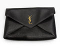 Pochette Saint Laurent Envelope Large Cassandre — Pelle di Agnello Nera