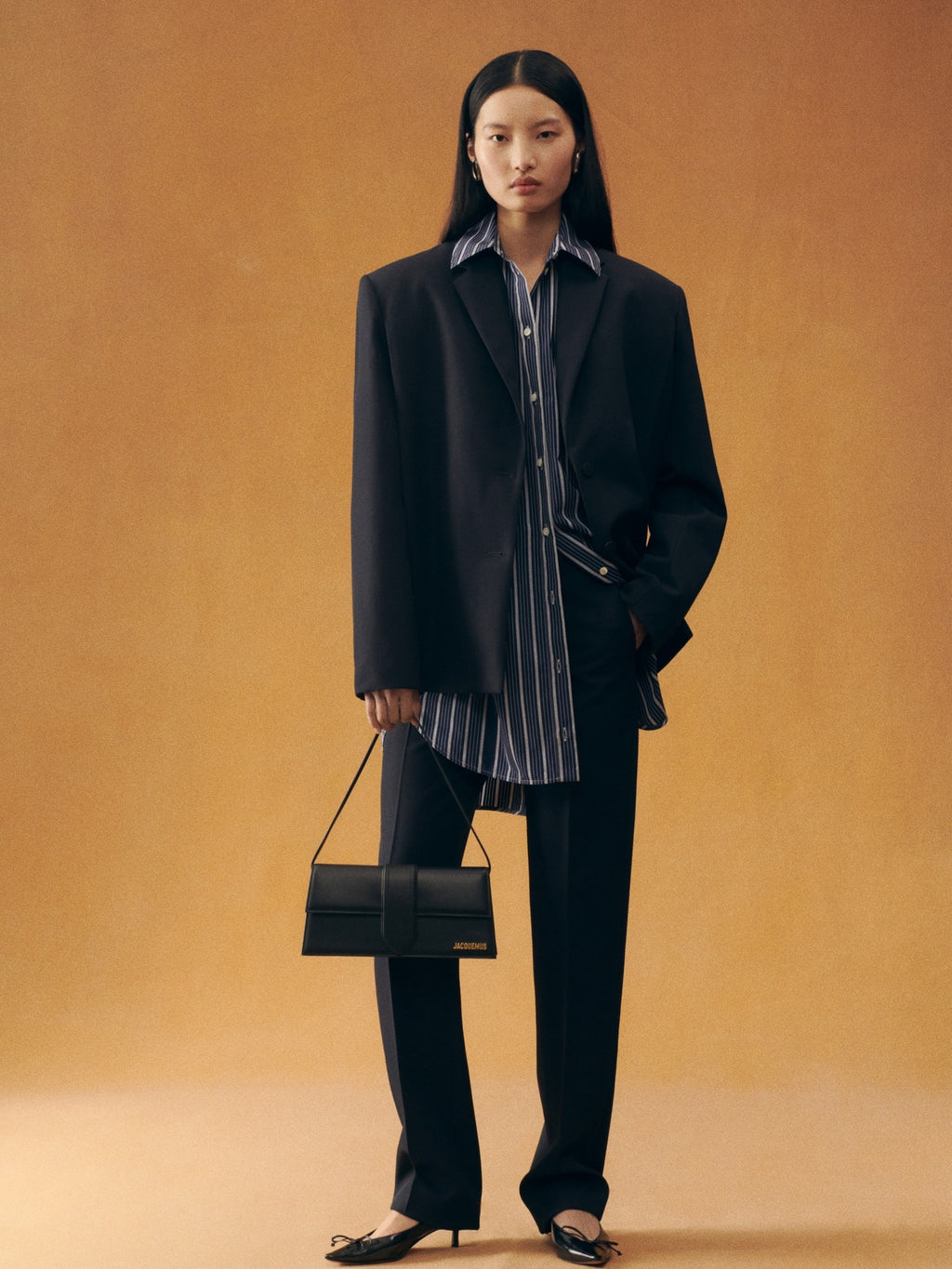 JACQUEMUS - Borsa Le Bambino Long in Pelle Liscia - Nera